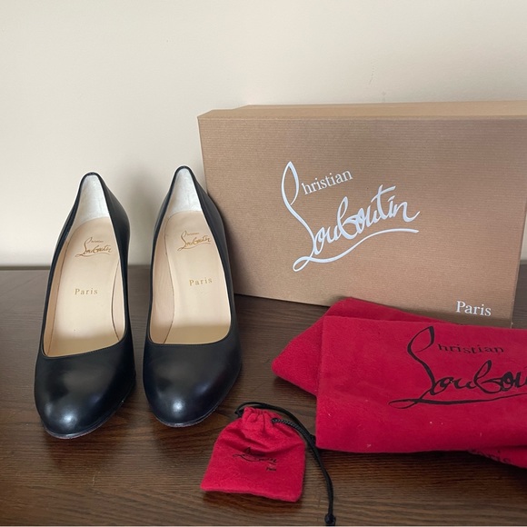 Authentic Christian Louboutin Simple Pump - Picture 3 of 9